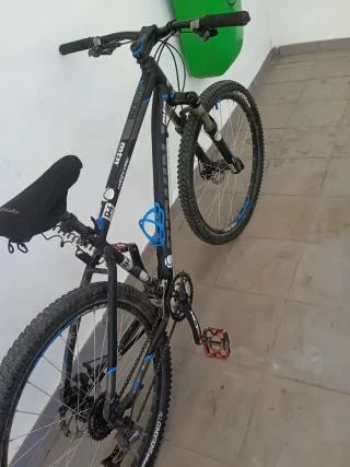 Bicicleta Btwin Rockrider 520