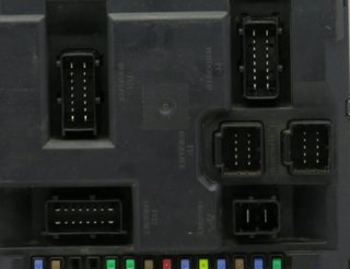 Caja de Fusibles CITROEN /PEUGEOT 9664983280 BSIEV-X03-00 BSIEVX0300