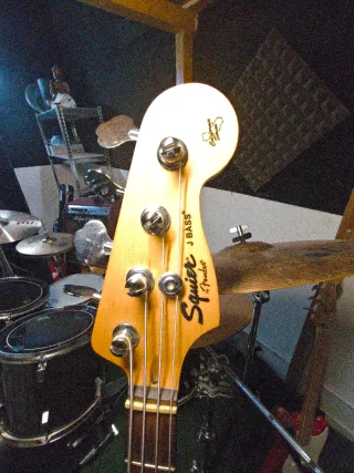 Bajo eléctrico Fender Jazz Bass Made in China