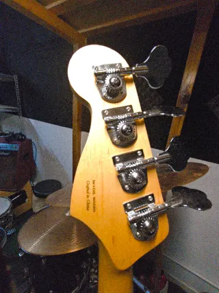 Bajo eléctrico Fender Jazz Bass Made in China