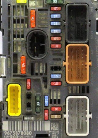 Caja de Fusibles CITROEN / PEUGEOT 9675878080 BSM-R03-00 BSMR0300