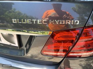 Mercedes-Benz Clase E 300 hybrid multibeam-panoram