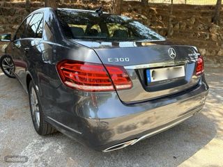 Mercedes-Benz Clase E 300 hybrid multibeam-panoram