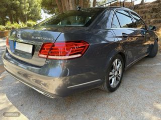 Mercedes-Benz Clase E 300 hybrid multibeam-panoram
