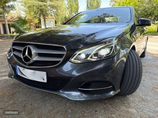 Mercedes-Benz Clase E 300 hybrid multibeam-panoram