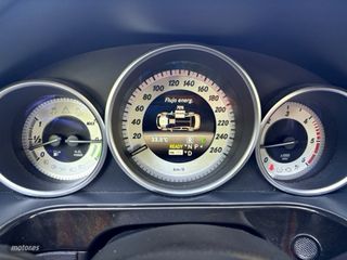 Mercedes-Benz Clase E 300 hybrid multibeam-panoram