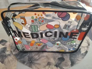 Neceser transparente estampado medicina