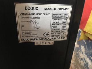 Congelador pequeño DOGUX