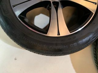 Llantas Toyota con Neumáticos Uniroyal