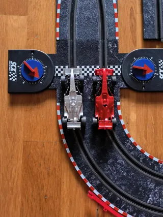 Scalextric Compact 1:43