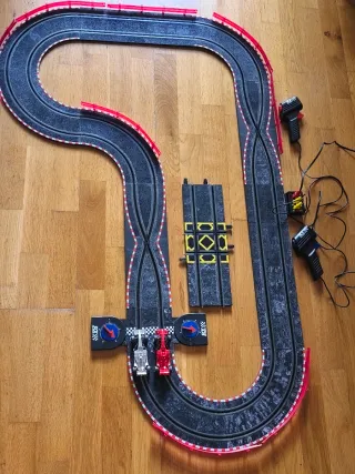 Scalextric Compact 1:43