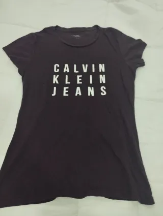 Camisola Calvin Klein M Roxo