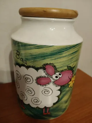 Biscottiera in ceramica con tappo in legno