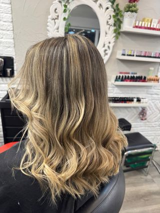 servicios de peluquería y estetica a domicilio