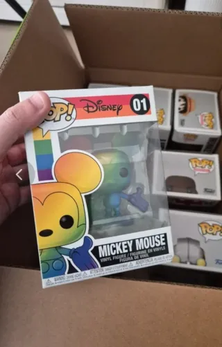 Funko Pop! Disney Mickey Mouse Rainbow 01