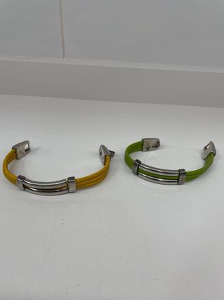 Pulseras de cuero y metal