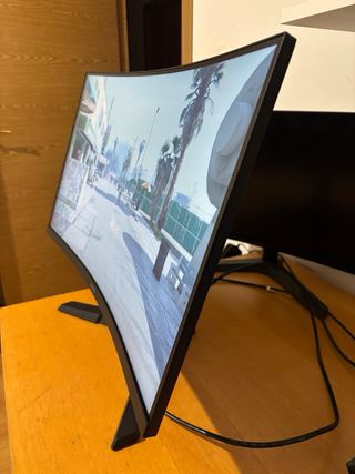 Monitor curvo 27" Koorui