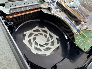 PS5 Sostituzione Metallo Liquido + PAD Grafene