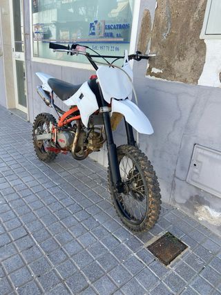 Pitbike 140 casi nueva  Precio negociable