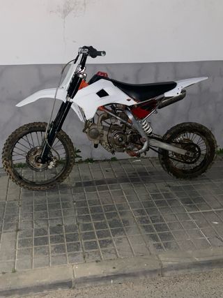 Pitbike 140 casi nueva  Precio negociable