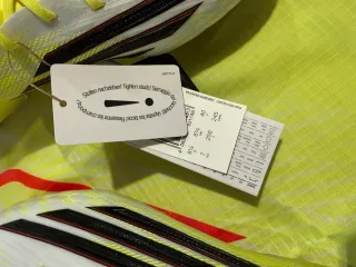 Botas de fútbol F50