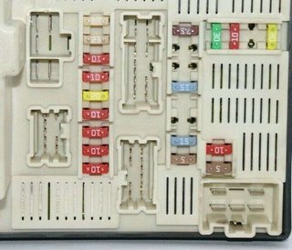 Caja de Fusibles RENAULT SCENIC II 8200481866-J 8711189629 5191580A8