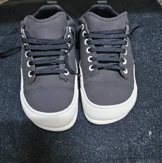 Zapatos Feroz Talla 38 Negros y Blancos