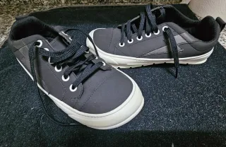 Zapatos Feroz Talla 38 Negros y Blancos