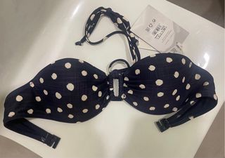 Bikini Ysabel Mora lunares azul marino y blanco