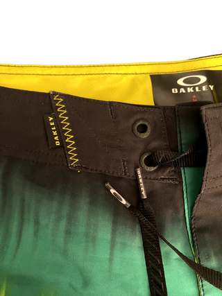 Oakley Humbucker Boardshort Surf Vintage W34 Verde