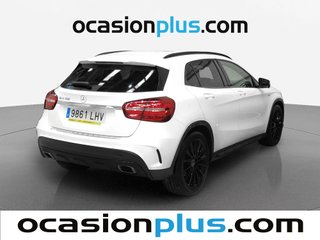 Mercedes-Benz GLA 180 90 kW (122 CV)