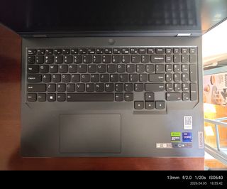 Portátil Lenovo Legion Pro 5 16IRX8 para repuesto