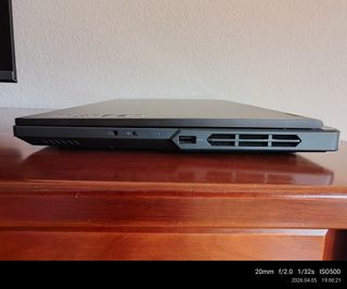 Portátil Lenovo Legion Pro 5 16IRX8 para repuesto