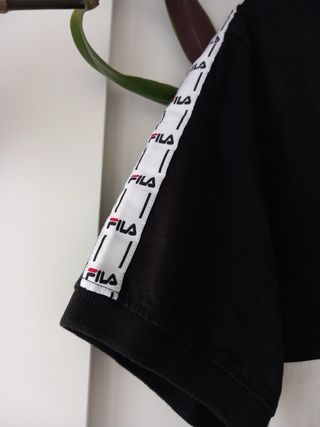 Polo Fila Negro y Blanco Talla L