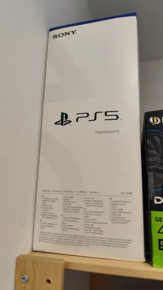 Consola PS5 + mando dualsense + 2 juegos