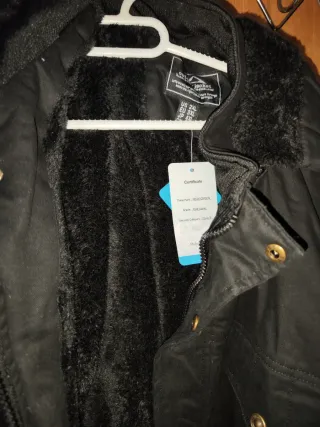 Cazadora de invierno negra