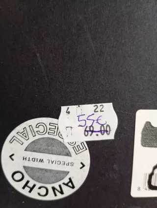 Zapatos negros BAERCHI con cremallera.