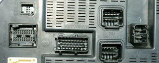 Caja de Fusibles  PEUGEOT / CITROEN P08-00 9663798480