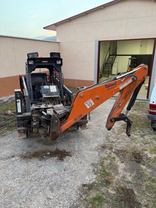 Brazo retroexcavadora para mini cargadora