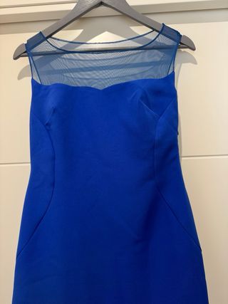 Vestido azul con flor grande