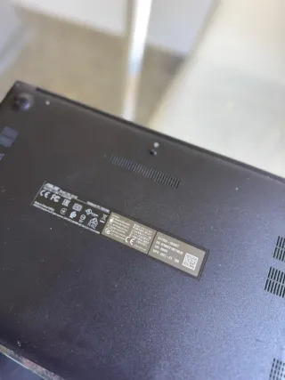 Portátil ASUS Vivobook Negro