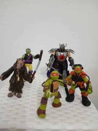 Muñecos Tortugas Ninja y Villanos de los años 80