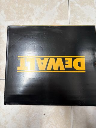 Botas de seguridad DEWALT impermeables