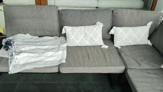 Sofá modular gris para porche
