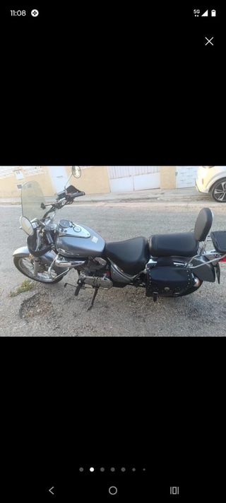 Moto Cruiser Plata y Negra Manual