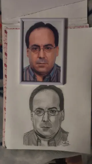 Retratos personalizados por encargo a (Lápiz)