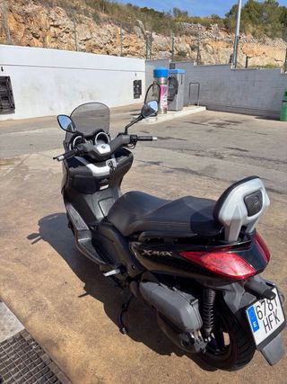YAMAHA XMAX 125cc Negra Automática