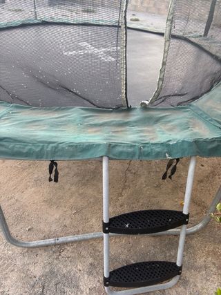 Trampolino elastico per bambini