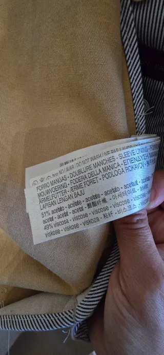 Americana "Massimo Dutti" con Coderas. Talla 50