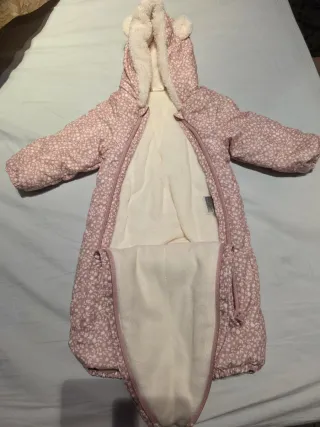 Buzo H&M niña estampado floral